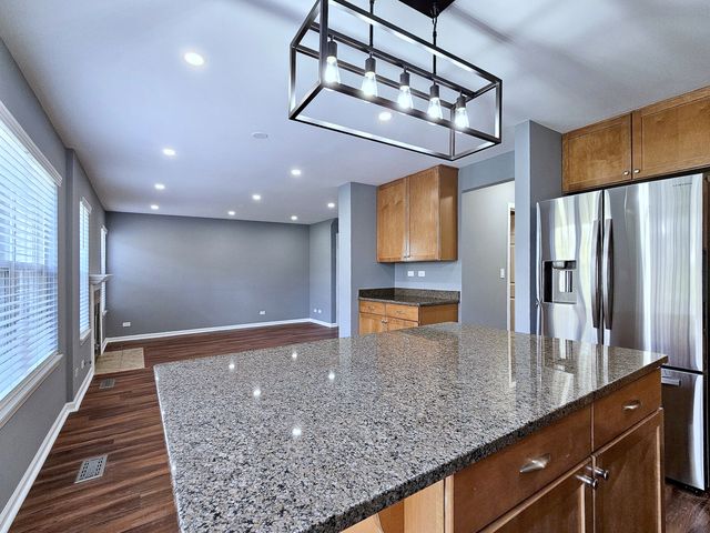 464 Lancaster Drive, Pingree Grove, IL 60140