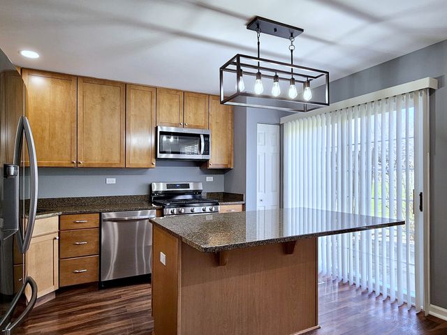 464 Lancaster Drive, Pingree Grove, IL 60140