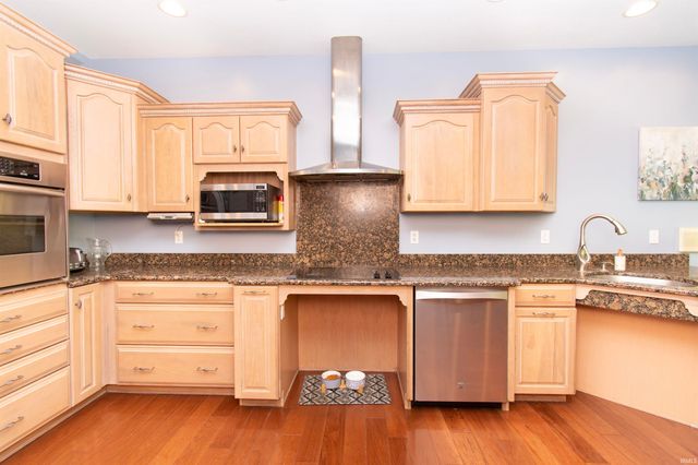 909 Eagle Trace, Kendallville, IN 46755