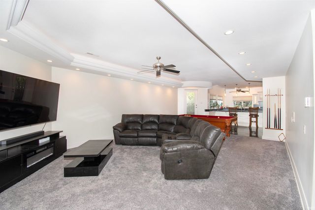 909 Eagle Trace, Kendallville, IN 46755