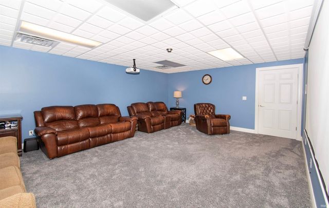 909 Eagle Trace, Kendallville, IN 46755