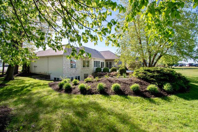 909 Eagle Trace, Kendallville, IN 46755