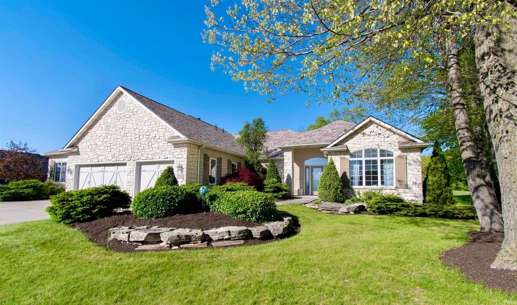 909 Eagle Trace, Kendallville, IN 46755