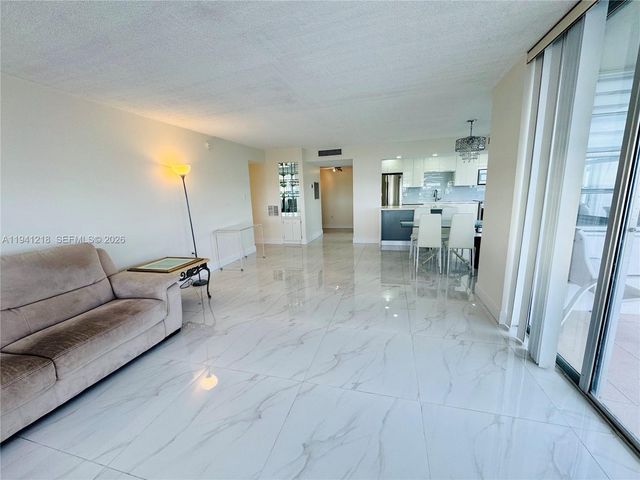 18041 Biscayne *boat Slip & * Boulevard 1605, Aventura, FL 33160