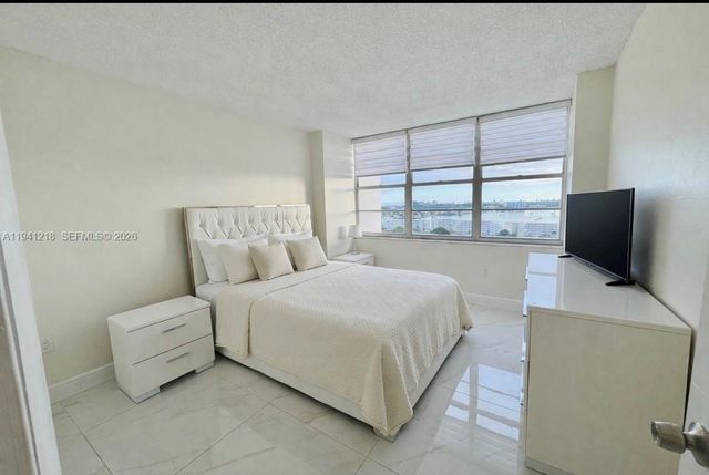 18041 Biscayne *boat Slip & * Boulevard 1605, Aventura, FL 33160