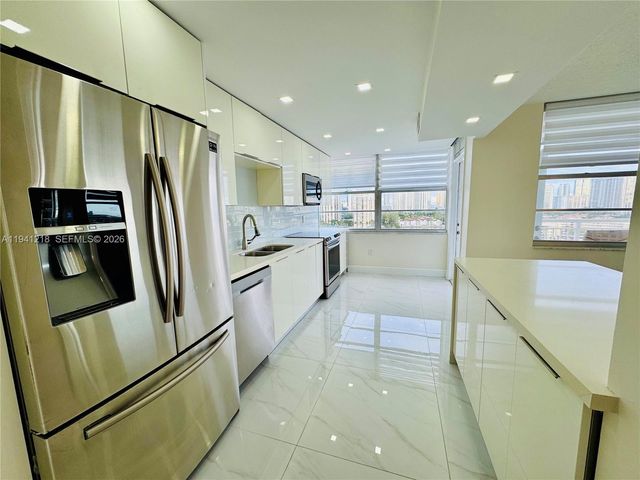 18041 Biscayne *boat Slip & * Boulevard 1605, Aventura, FL 33160