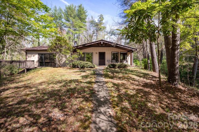 111 Hidden Pond Lane, Asheville, NC 28804