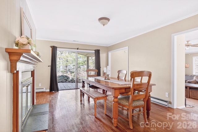 111 Hidden Pond Lane, Asheville, NC 28804