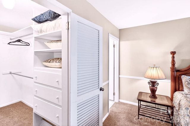 111 Hidden Pond Lane, Asheville, NC 28804