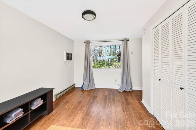 111 Hidden Pond Lane, Asheville, NC 28804