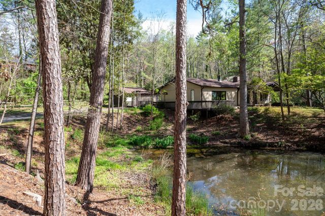 111 Hidden Pond Lane, Asheville, NC 28804