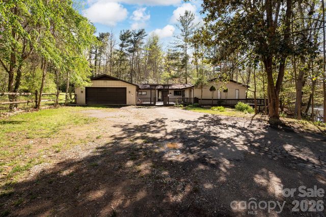111 Hidden Pond Lane, Asheville, NC 28804