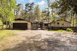 111 Hidden Pond Lane, Asheville, NC 28804