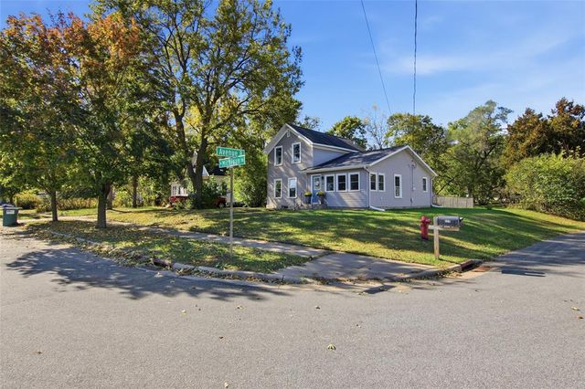 222 Michigan Street, Eau Claire, WI 54703