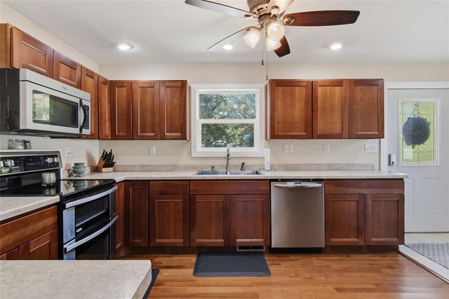 222 Michigan Street, Eau Claire, WI 54703