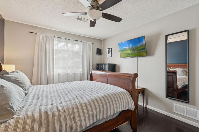 5528 E Fillmore Circle NE, Fridley, MN 55432