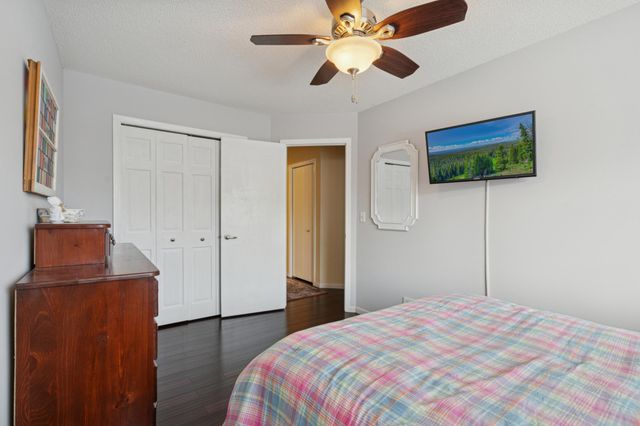 5528 E Fillmore Circle NE, Fridley, MN 55432