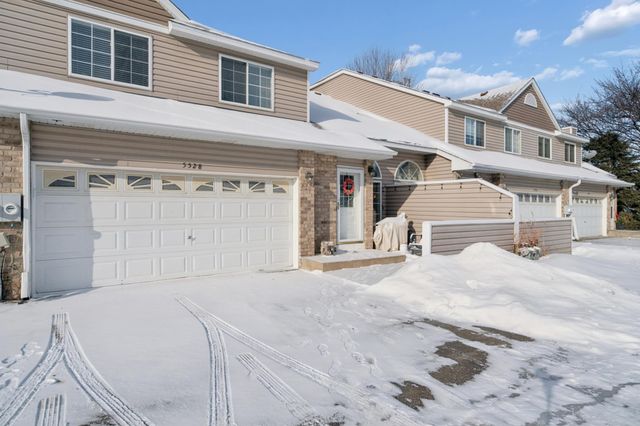 5528 E Fillmore Circle NE, Fridley, MN 55432