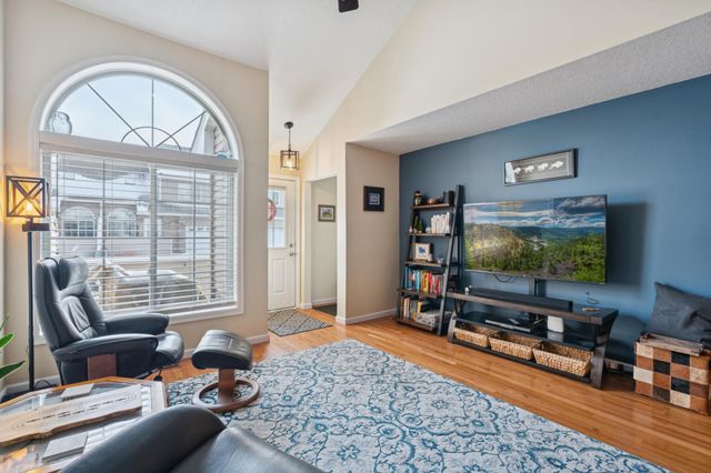 5528 E Fillmore Circle NE, Fridley, MN 55432