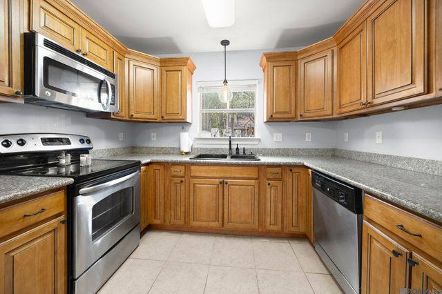 18670 Mclin Rd, Livingston, LA 70754