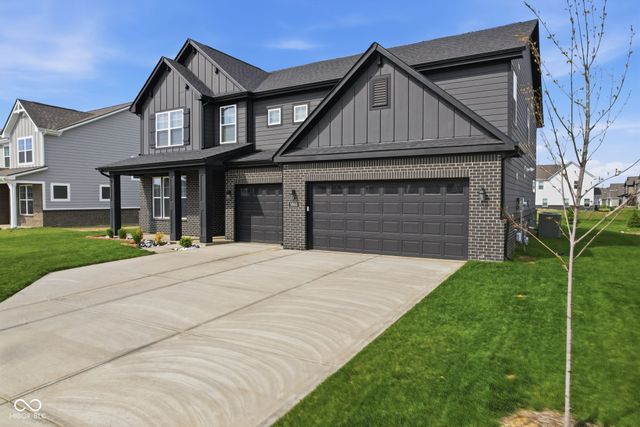 5660 Coulter Way, Greenwood, IN 46143