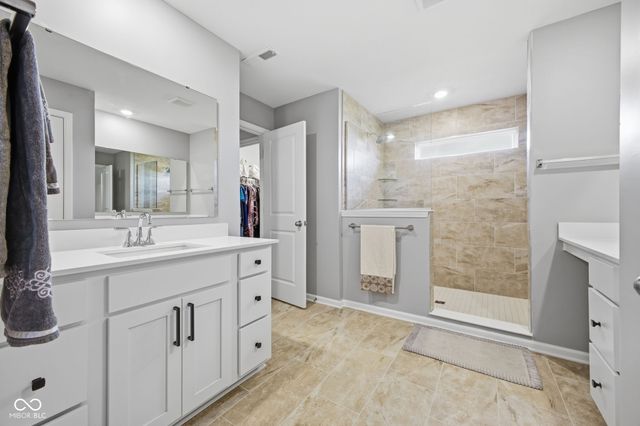 5660 Coulter Way, Greenwood, IN 46143