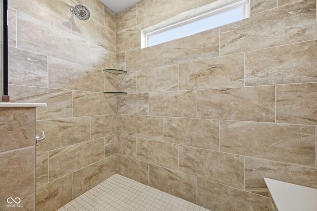 5660 Coulter Way, Greenwood, IN 46143