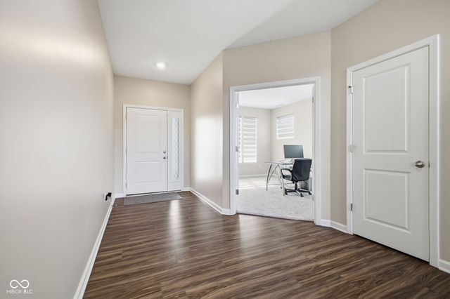 5660 Coulter Way, Greenwood, IN 46143