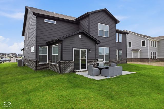 5660 Coulter Way, Greenwood, IN 46143