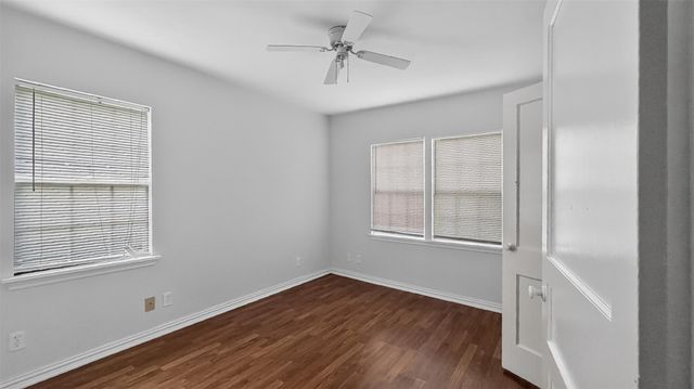1118 Hunter Drive A, Texas City, TX 77590