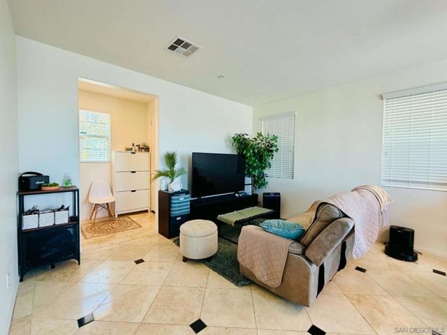 1251 Cathedral Oaks, Chula Vista, CA 91913