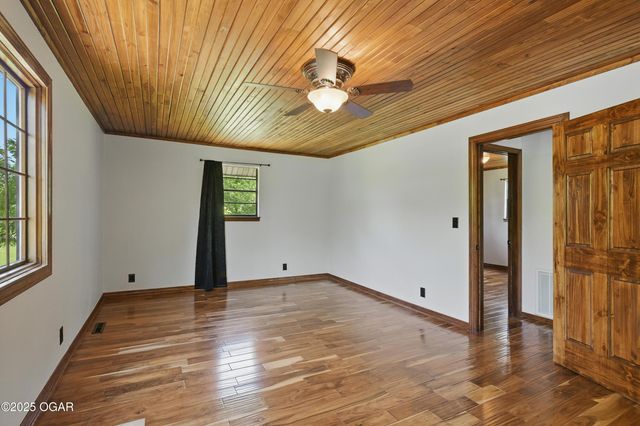 1822 Reinmiller Road, Joplin, MO 64804