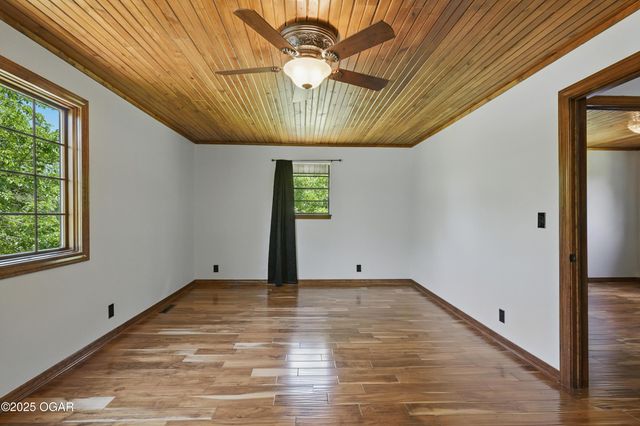 1822 Reinmiller Road, Joplin, MO 64804