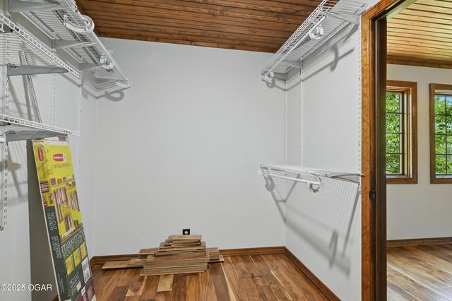 1822 Reinmiller Road, Joplin, MO 64804