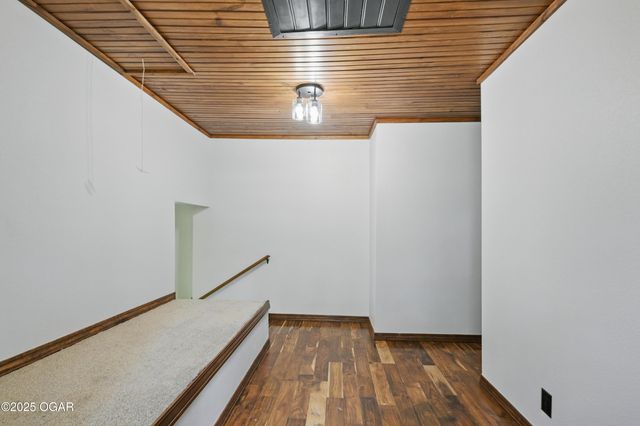 1822 Reinmiller Road, Joplin, MO 64804