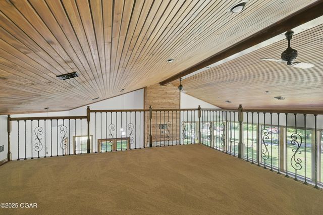 1822 Reinmiller Road, Joplin, MO 64804