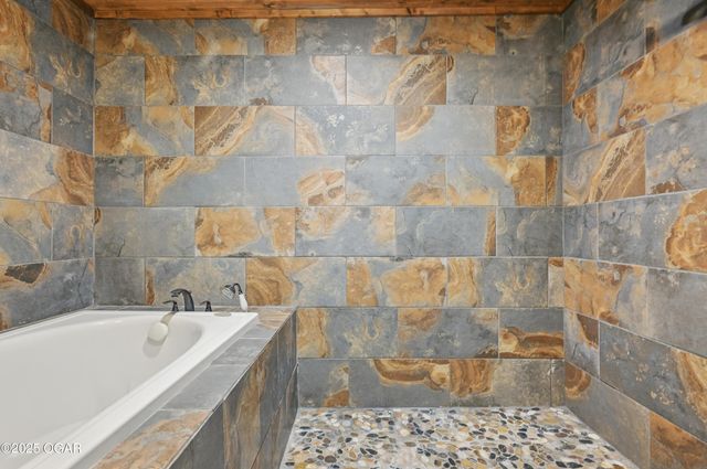 1822 Reinmiller Road, Joplin, MO 64804