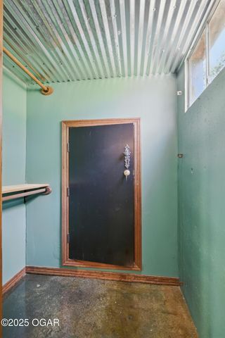 1822 Reinmiller Road, Joplin, MO 64804