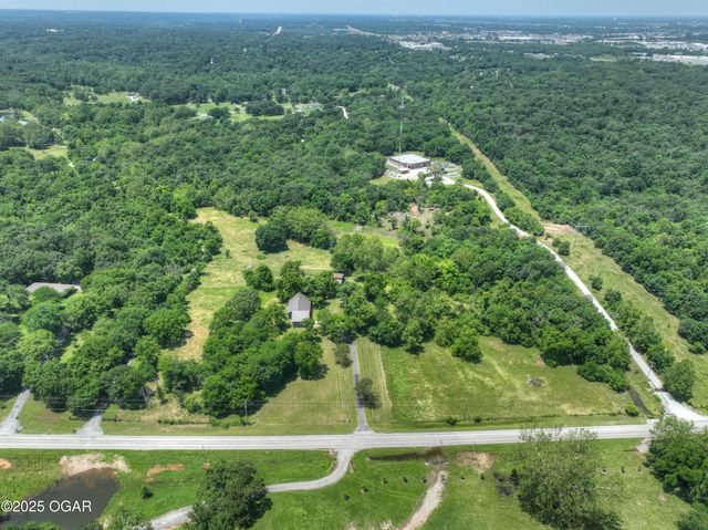 1822 Reinmiller Road, Joplin, MO 64804