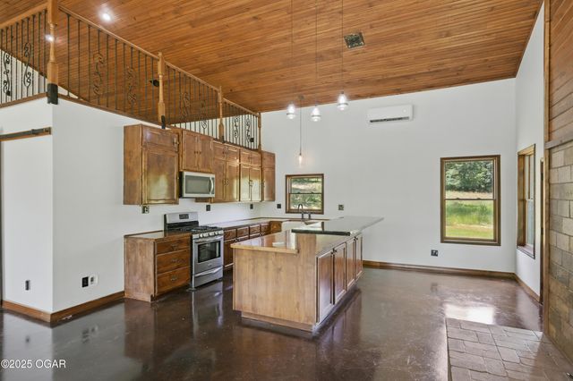 1822 Reinmiller Road, Joplin, MO 64804