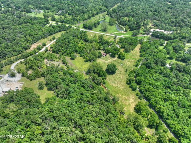 1822 Reinmiller Road, Joplin, MO 64804