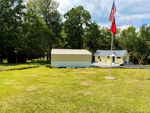 5 Liberty Place N, Smallwood, NY 12778