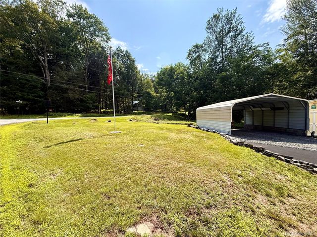 5 Liberty Place N, Smallwood, NY 12778