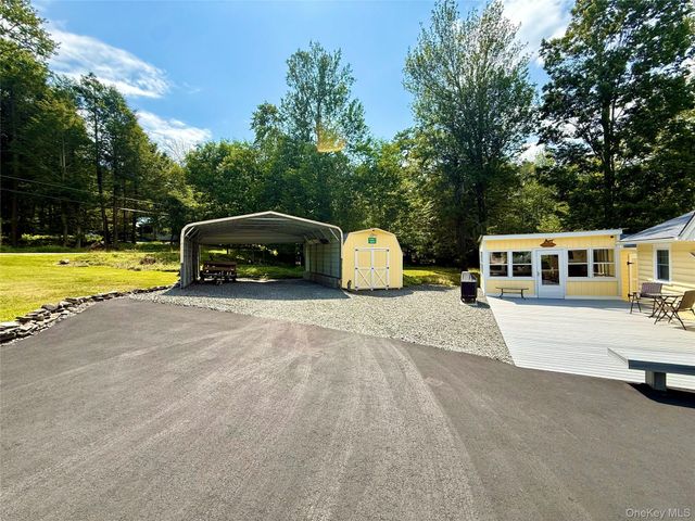 5 Liberty Place N, Smallwood, NY 12778