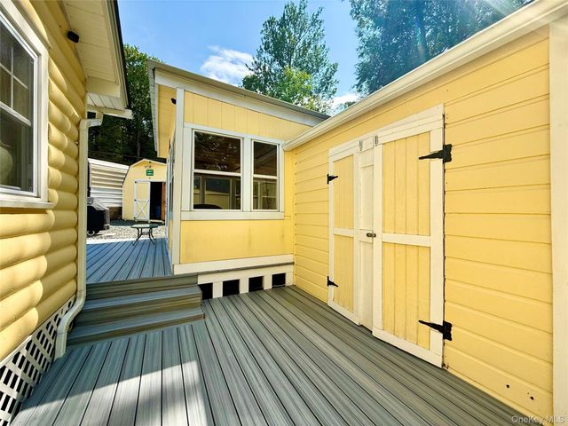 5 Liberty Place N, Smallwood, NY 12778