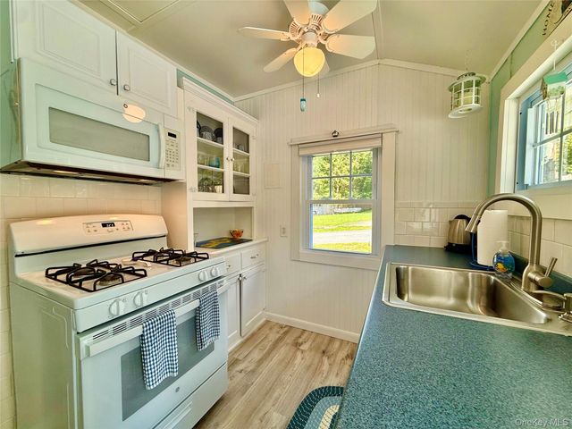 5 Liberty Place N, Smallwood, NY 12778