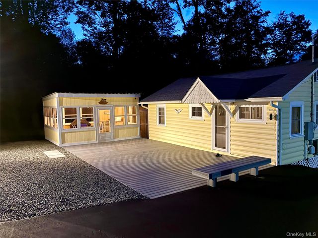 5 Liberty Place N, Smallwood, NY 12778