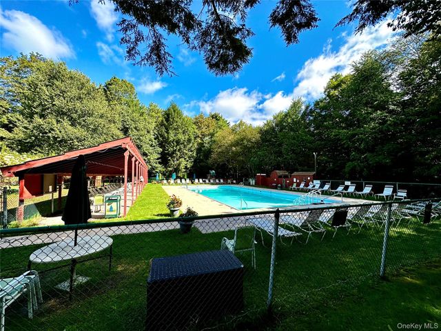 5 Liberty Place N, Smallwood, NY 12778