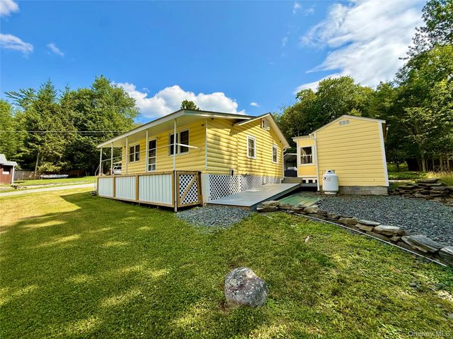 5 Liberty Place N, Smallwood, NY 12778