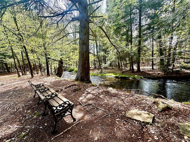 5 Liberty Place N, Smallwood, NY 12778